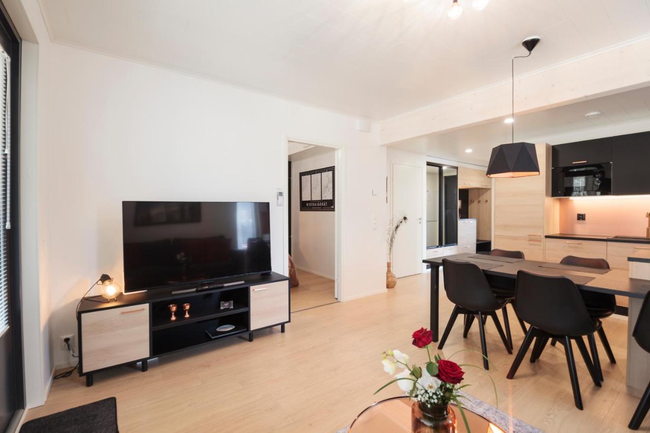 Apartment Tuomenkartano B1 Iso Huoneisto Saunalla كالايوكي المظهر الخارجي الصورة