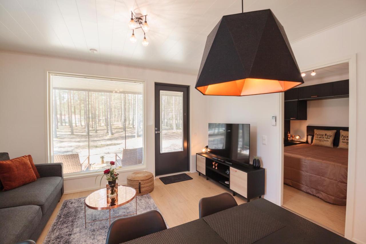Apartment Tuomenkartano B1 Iso Huoneisto Saunalla كالايوكي المظهر الخارجي الصورة